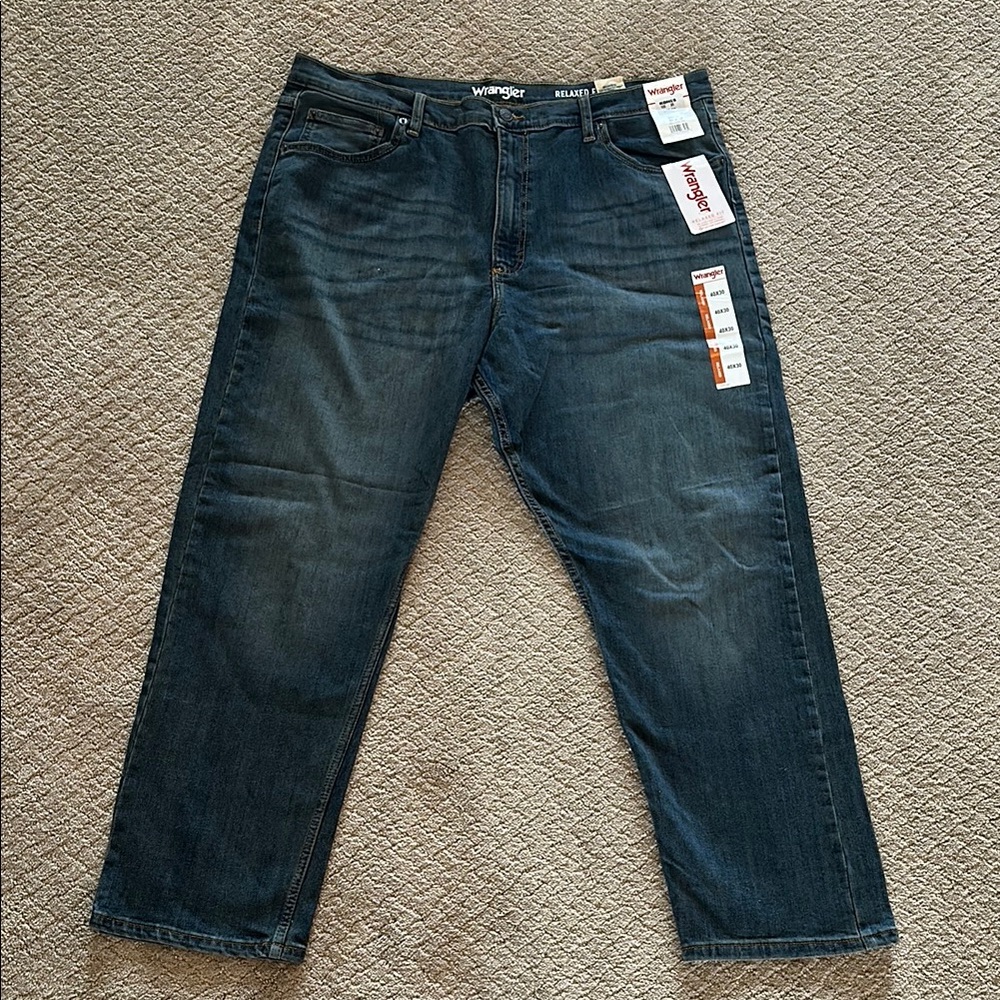 NWT Wrangler Men's Dark Blue Relaxed Jeans - Picture 3 of 7